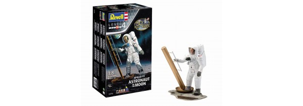 Revell Apollo 11 Astronaut on the Moon (Scale: 1:8)- 03702 Models Τεχνολογια - Πληροφορική e-rainbow.gr